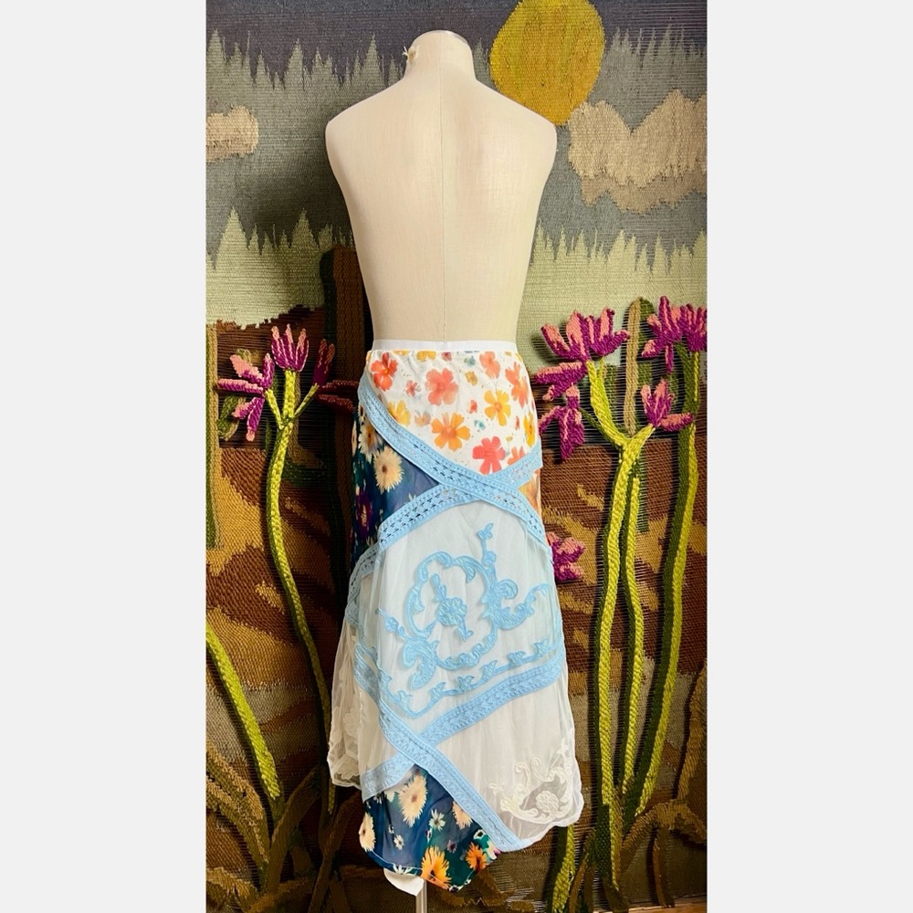 Anthropologie Printed Mermaid Maxi Skirt LP - Picture 3 of 16